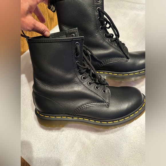 Dr Martens Original boot - Picture 3 of 15